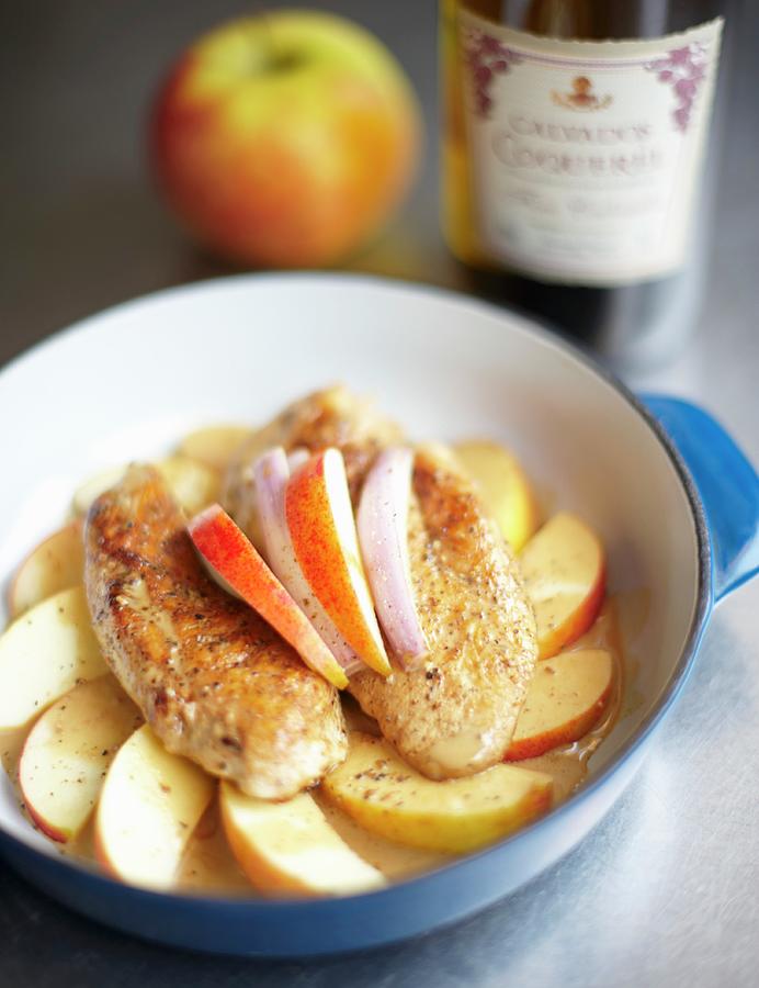 Chicken Breast With Calvados On Apple Wedges Photograph by Hannah Kompanik