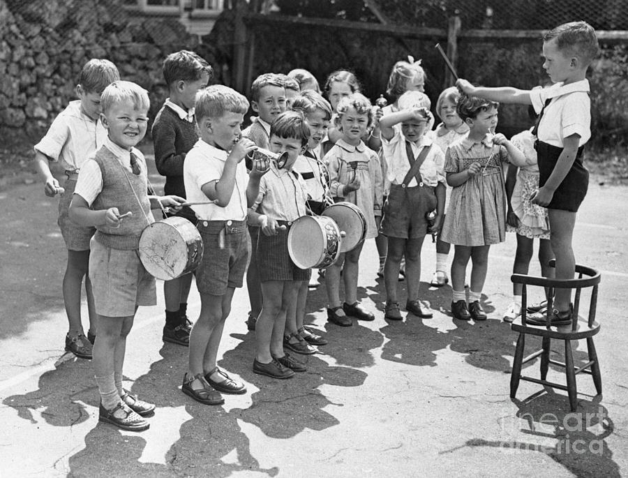 Children 4-5 Playing In Orchestra Photograph by Bettmann