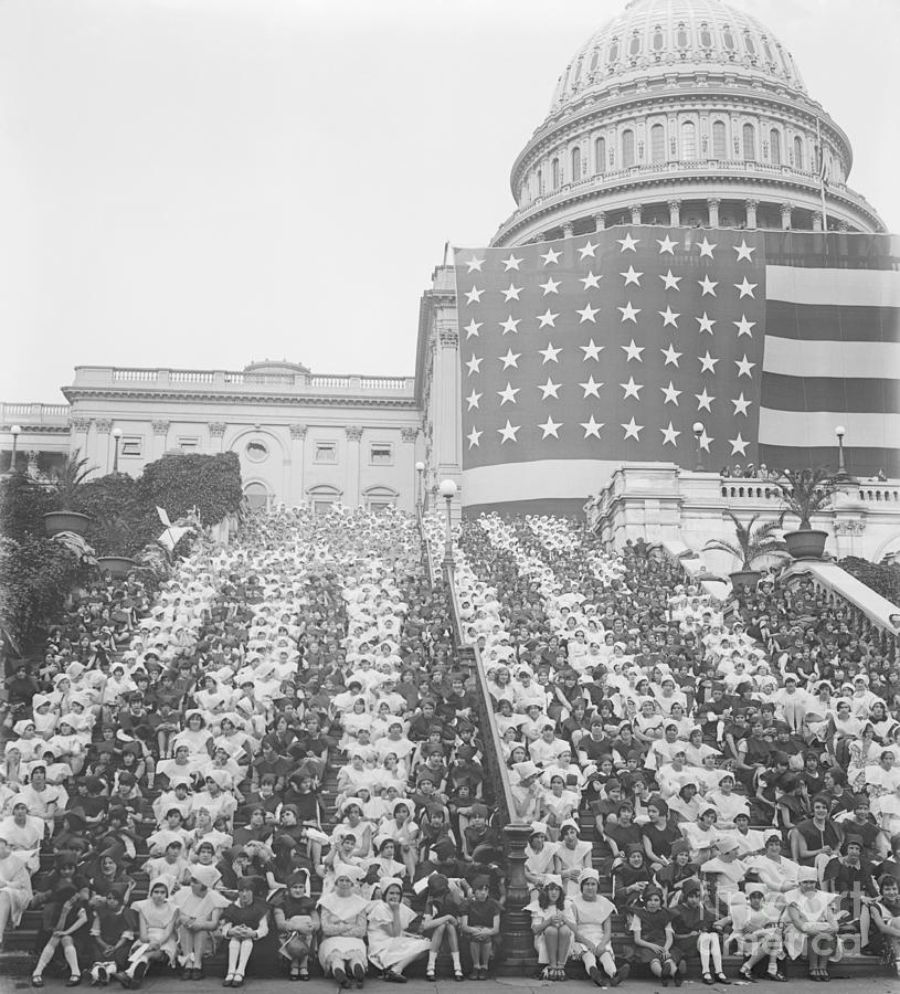 Children Form Human Flag On Capitol Step Photograph by Bettmann