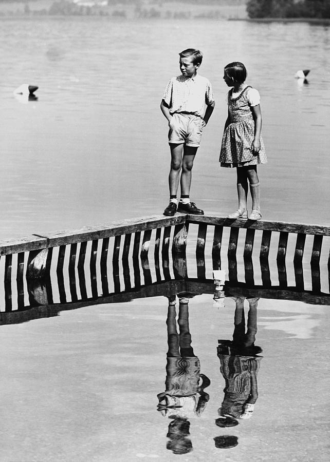 Children On The Bridge On The Sixties Photograph by Keystone-france