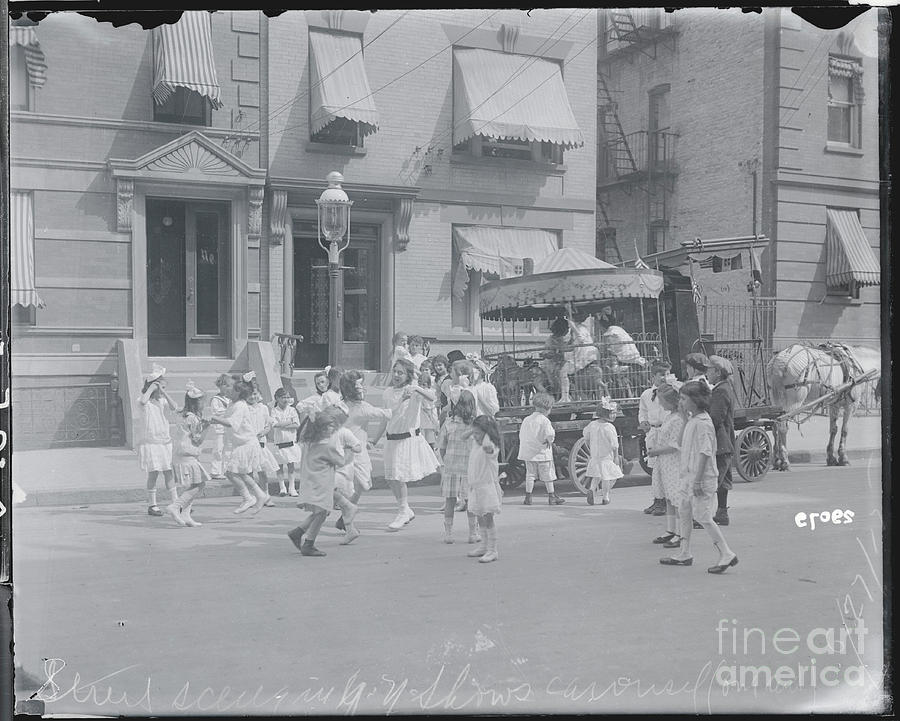 Children Playing In Street Photograph by Bettmann