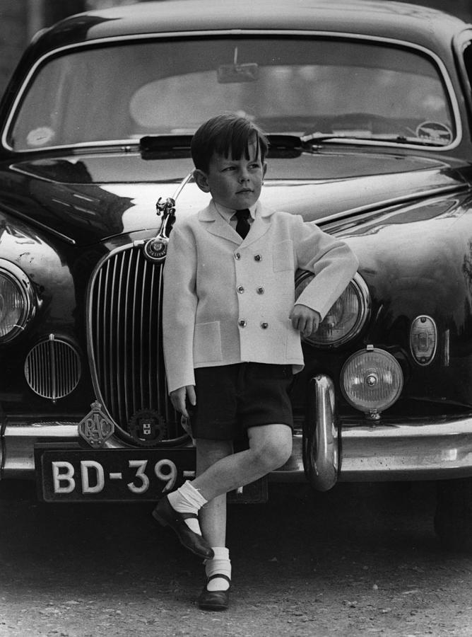Childrens Fashion Photograph by Hulton Archive