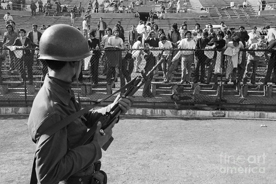 Chilean Soldier Standing Guard Photograph by Bettmann