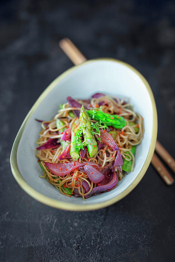 Chinese Wonton Noodles With Green Asparagus And Red Wine Infused Onions Photograph by Jan Wischnewski