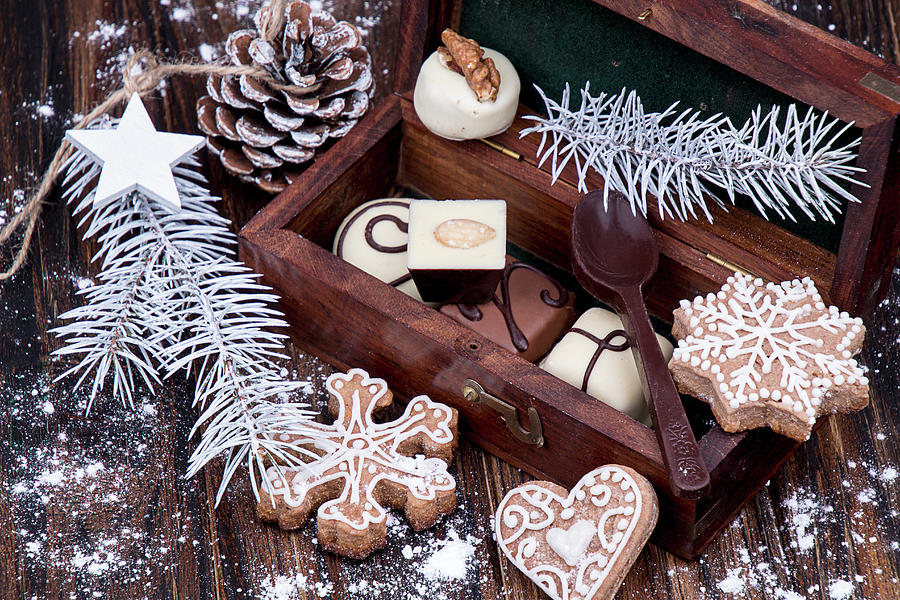 Christmas Gingerbread Cookies And Chocolate Candies In Wooden Gift Box ...