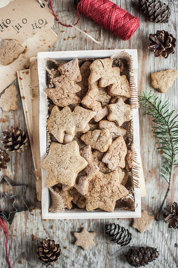Christmas Gingerbread Cookies In A Box Photograph by Kachel Katarzyna