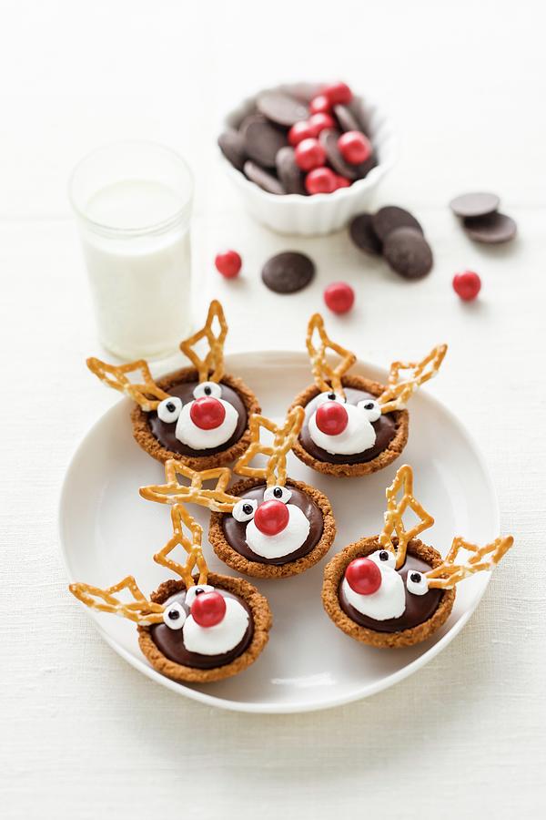 Christmas Reindeer Tartlets Photograph by Andrew Young