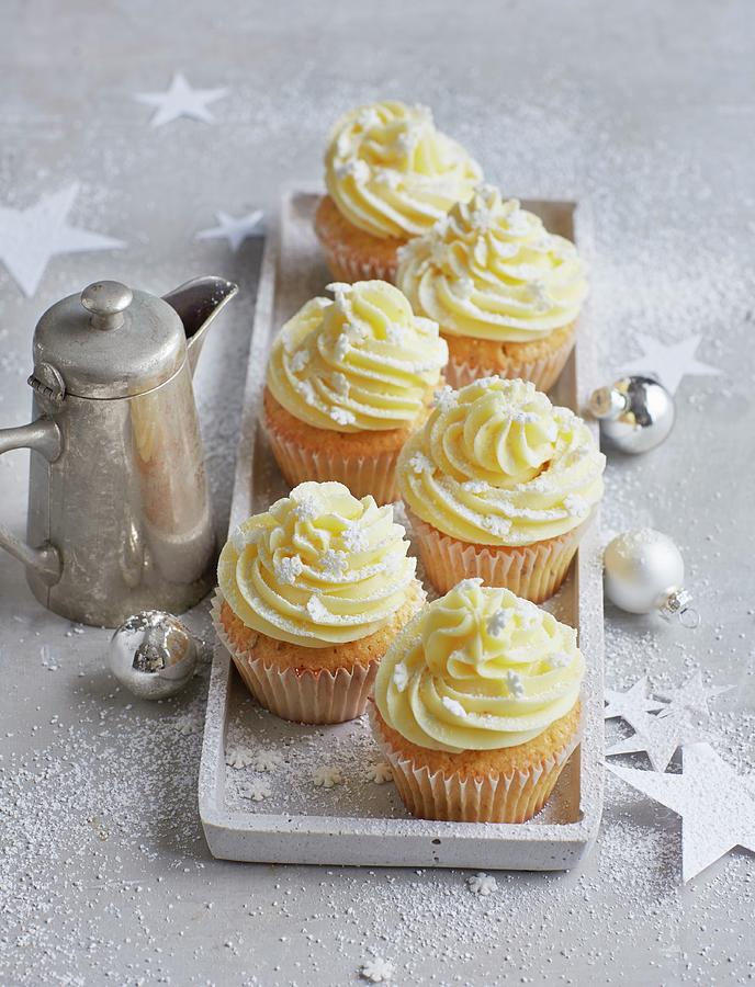Christmas Snowflake Cupcakes Photograph by Jalag / Julia Hoersch
