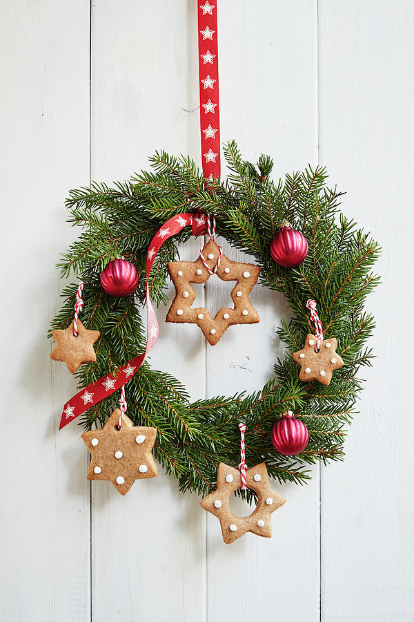 Christmas Wreath With Gingerbread Stars Photograph by Brigitte Sporrer