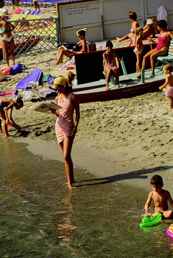 Christy Turlington in Portofino Photograph by Arthur Elgort