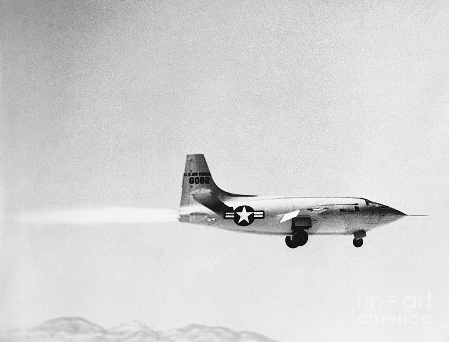 Chuck Yaeger Pilots The Bell X-1 Photograph by Bettmann Chuck Yaeger Pilots The Bell X-1 Photograph by Bettmann