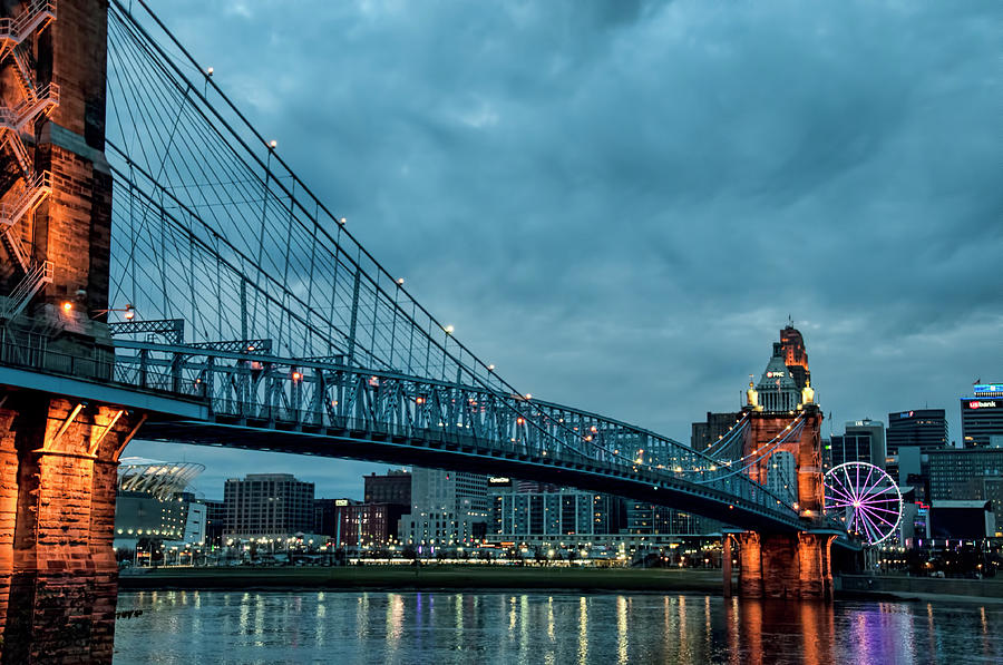 Cincinnati Photograph - Cincinnati Suspension Bridge and Skystar by Phyllis Taylor