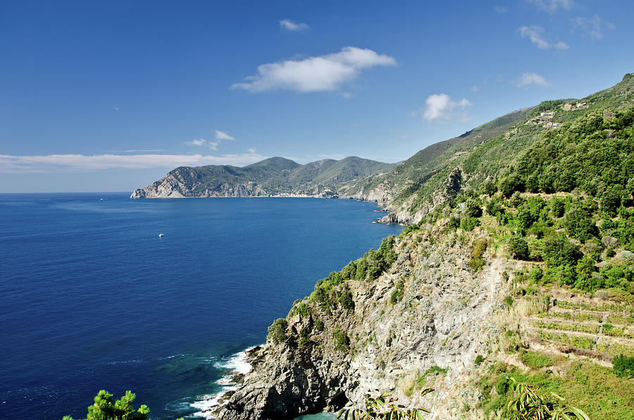 Cinque Terre Coastline Photograph by Eduleite