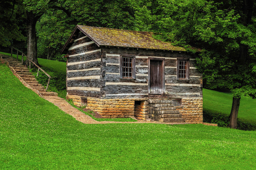 Circa 1800s Springhouse Log Cabin  1800springhouse197631 Frank J Benz 