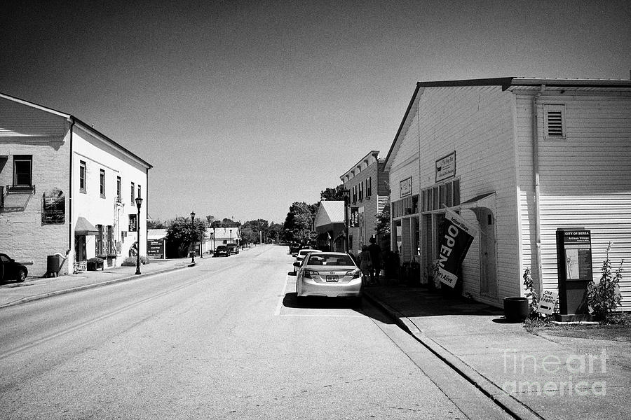 city of berea old town artisan village berea kentucky USA Photograph by ...