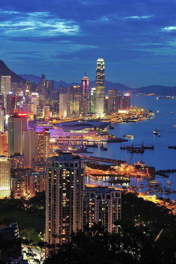 Cityscape In Hong Kong Photograph by Www.tonnaja.com