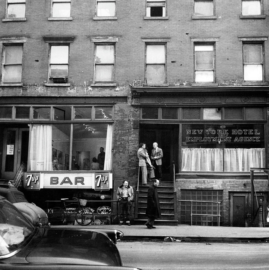 Clad & De Kooning On 10th Street Photograph by Fred W. McDarrah Clad & De Kooning On 10th Street Photograph by Fred W. McDarrah