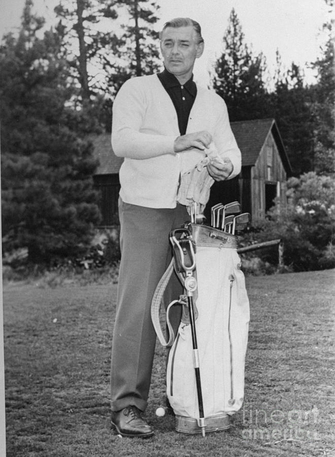 Clark Gable With Golf Clubs Photograph by New York Daily News Archive