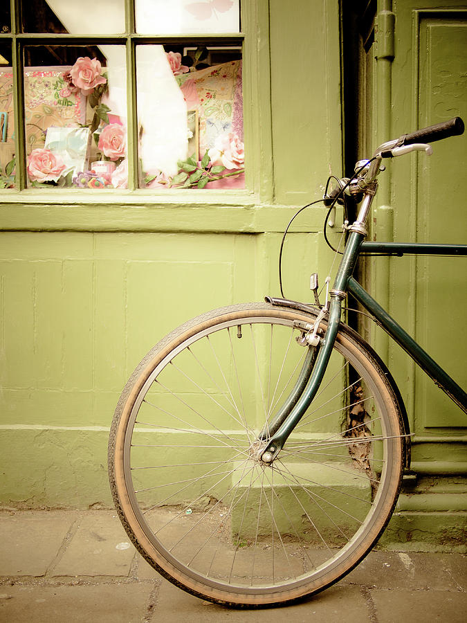 Classic Green Bicycle Against Green Wall Photograph by M. Ivkovic - Bangphoto.co.uk