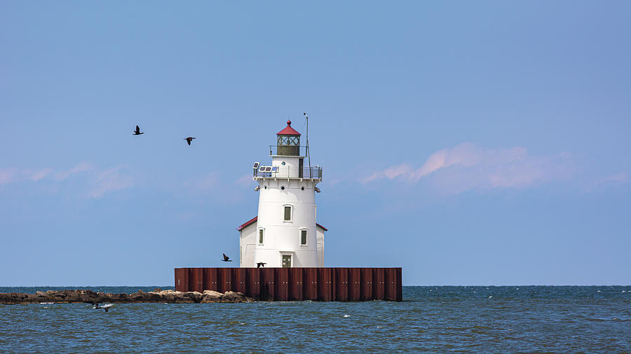 Cleveland Harbor West Pierhead Lighthouse Photograph by Dale Kincaid