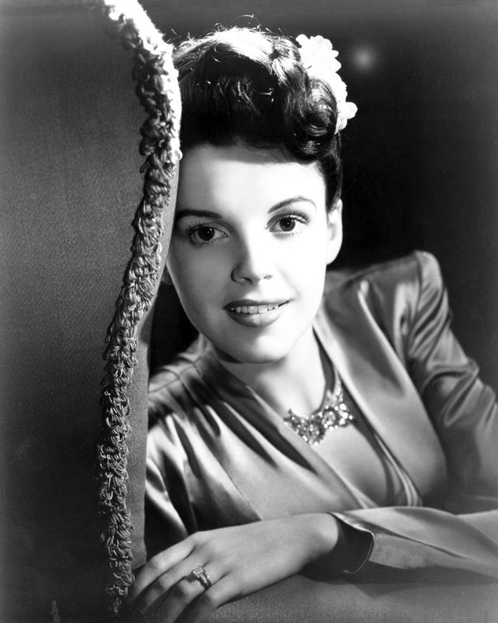 Close-up Of Smiling Judy Garland Photograph by Globe Photos - Fine Art ...