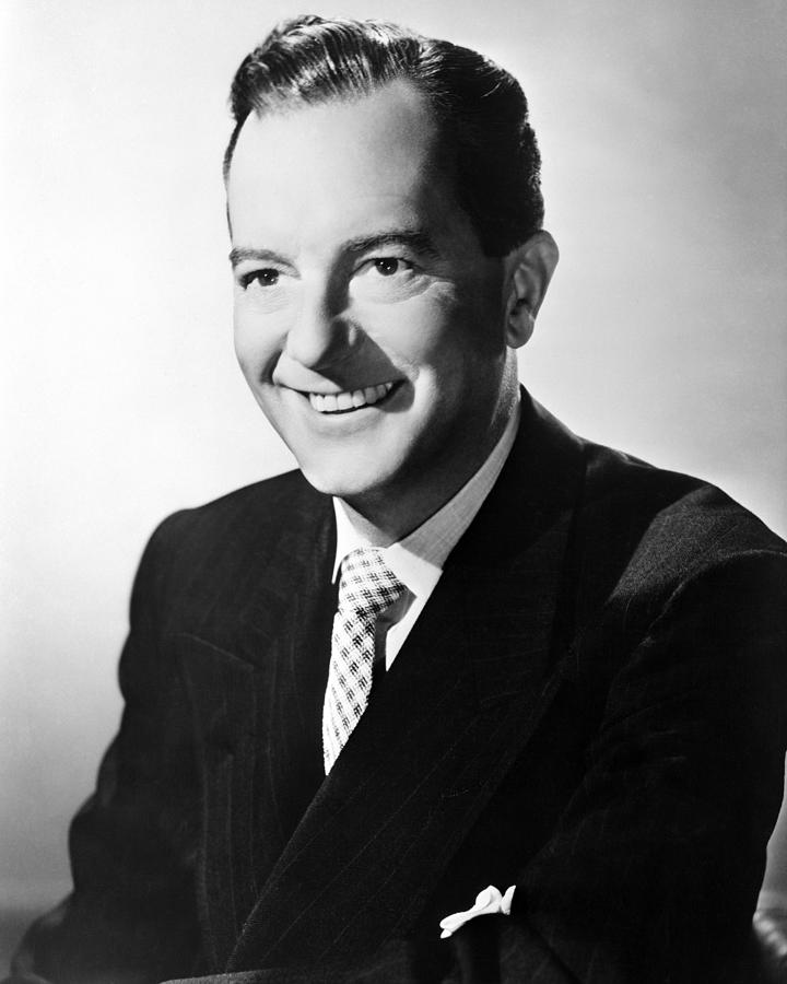 Close-up Of Smiling Maurice Evans Photograph by Globe Photos - Fine Art ...