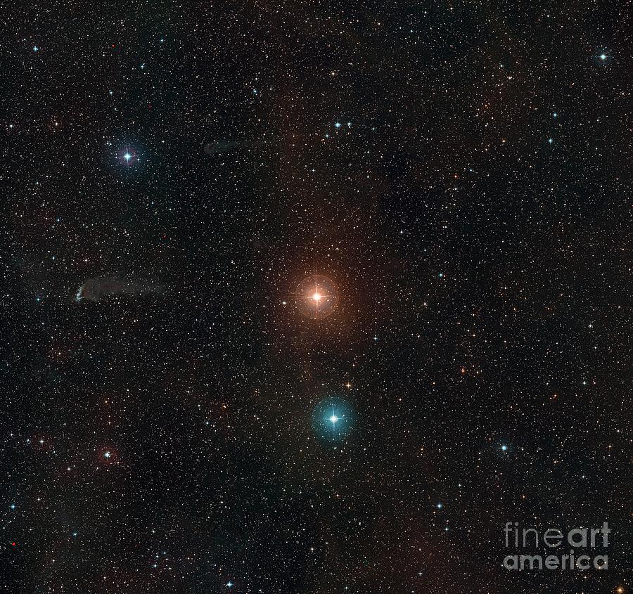 Closest Red Giant Star L2 Puppis Photograph by Davide De Martin/science Photo Library