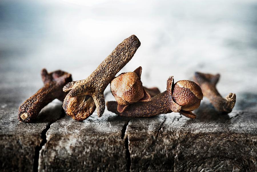 Cloves close-up Photograph by Lode Greven Photography