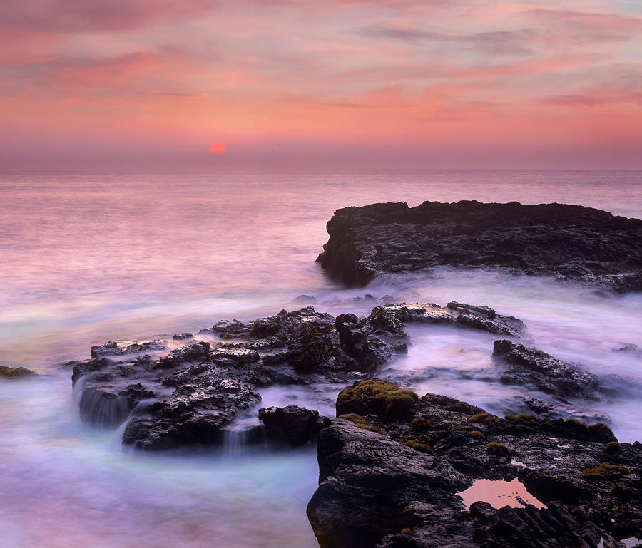 Coastal Sunset, Puuhonua, Big Island, Hawaii Photograph by Tim Fitzharris
