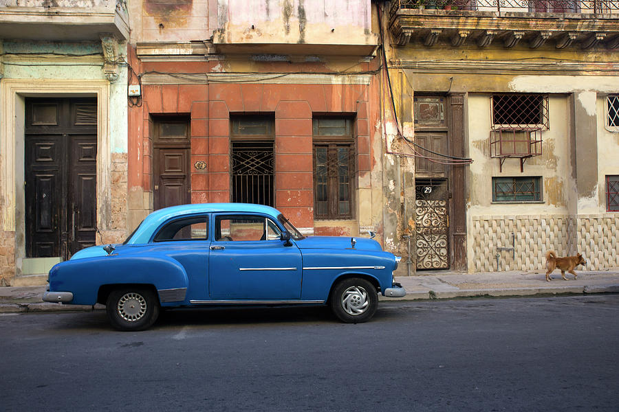 Color of Havana Photograph by Sue Cullumber