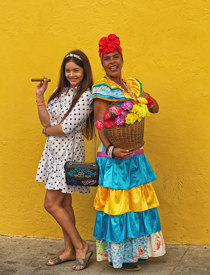 Colours Of Havana Photograph by Tali Stein