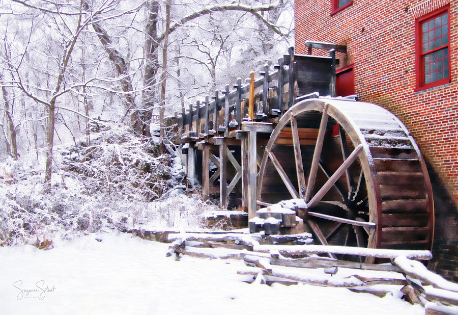 Colvin Run Mill Photograph by Suzanne Stout