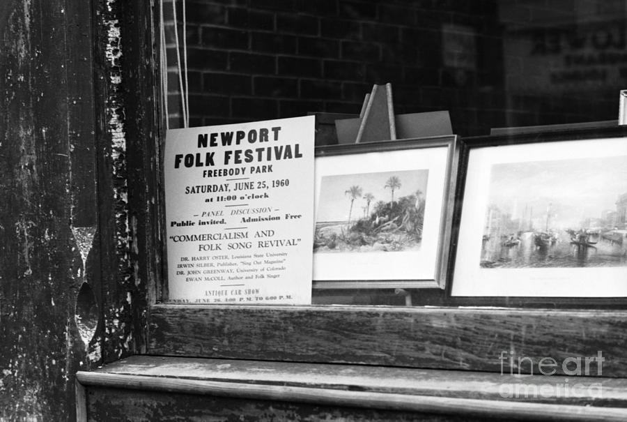 Commercialism And Folk Song Revival Photograph by The Estate Of David Gahr