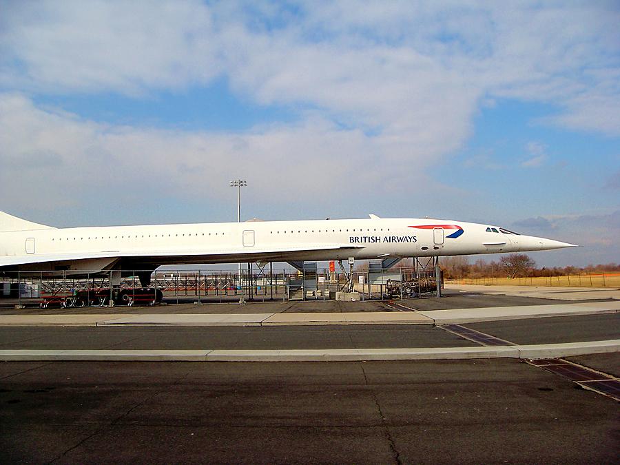 Concorde Jet Supersonic Transport SST Photograph by Kenneth Summers ...