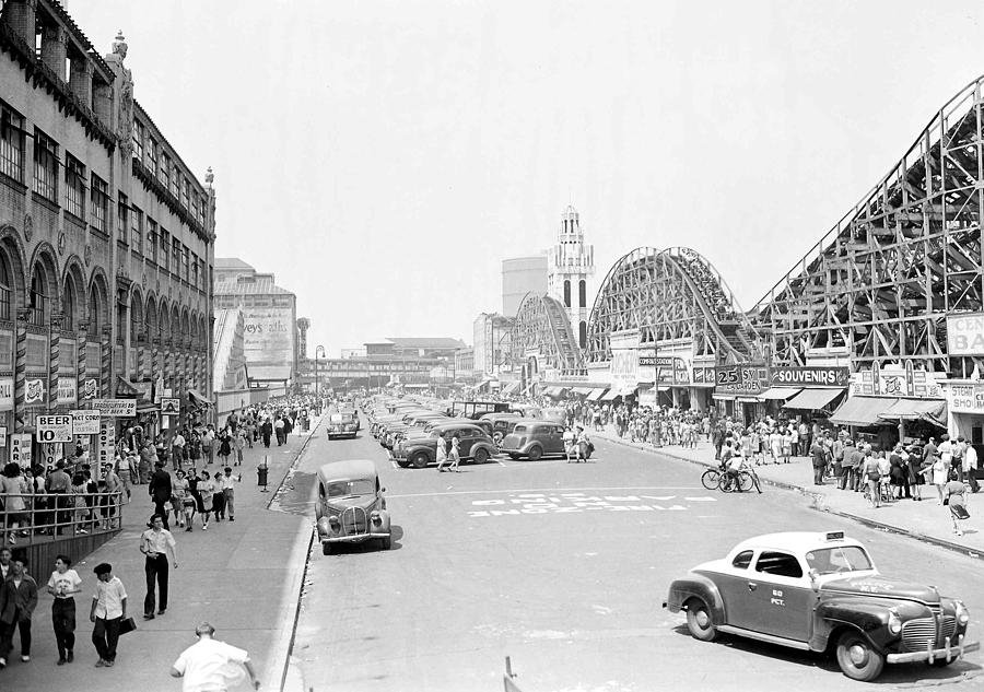 Coney Island Looking Fron Boardwalk Photograph by New York Daily News Archive