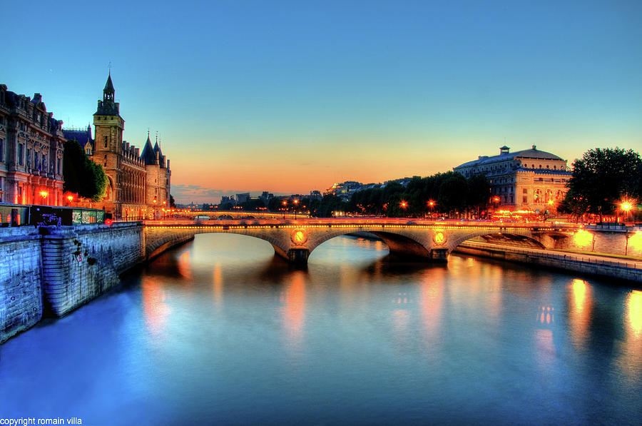 Paris Photograph - Connecting Bridge by Romain Villa Photographe