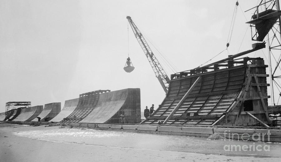 Construction Of Seawall In Texas Photograph by Bettmann