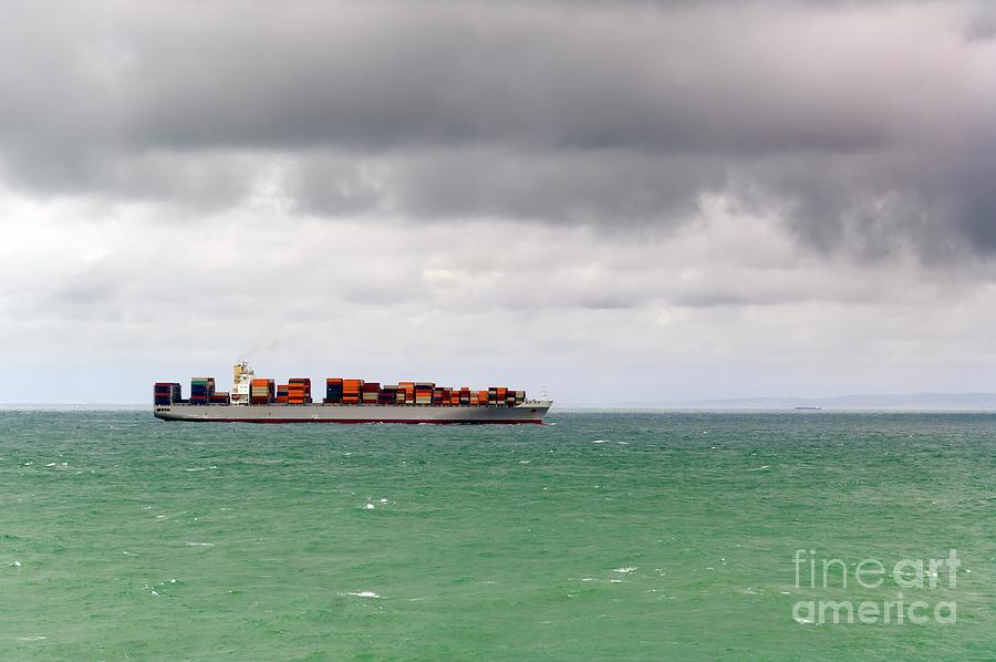Container Ship Photograph by Daniel Sambraus/science Photo Library