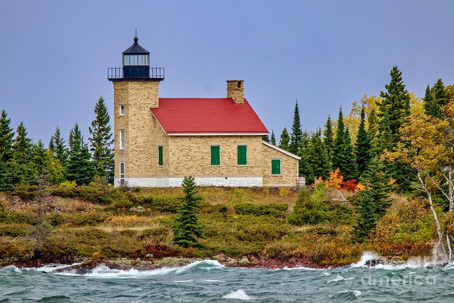 Copper Harbor Lighthouse Photograph by Susan Rydberg