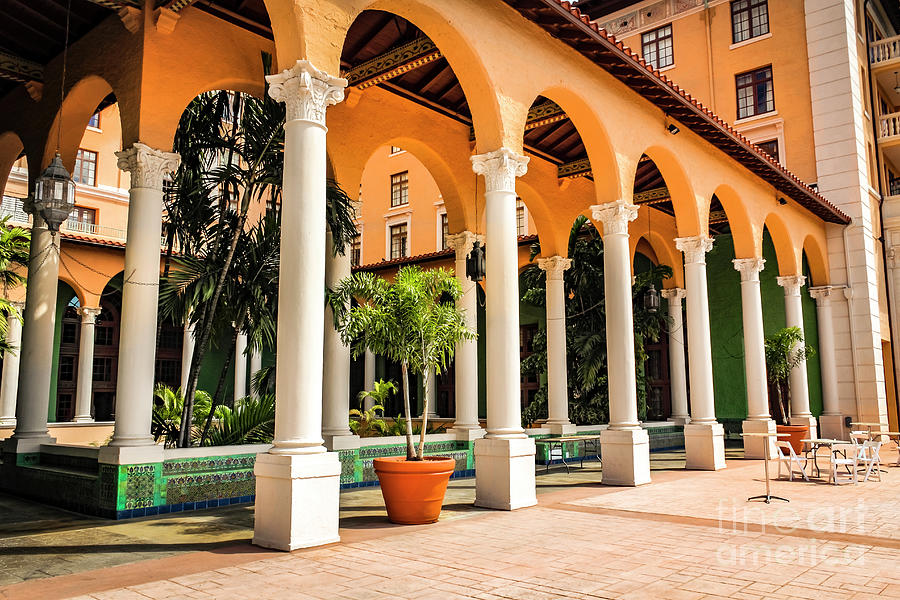 Biltmore Hotel In Coral Gables 0163 Photograph by Carlos Diaz