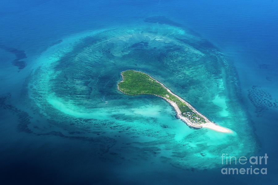 Coral Island With Surrounding Atoll Photograph by Peter Chadwick/science Photo Library