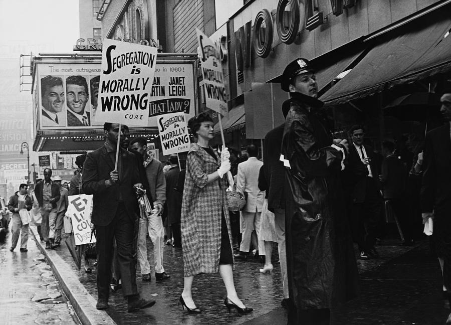Core Demonstration On Broadway Photograph by Keystone-france