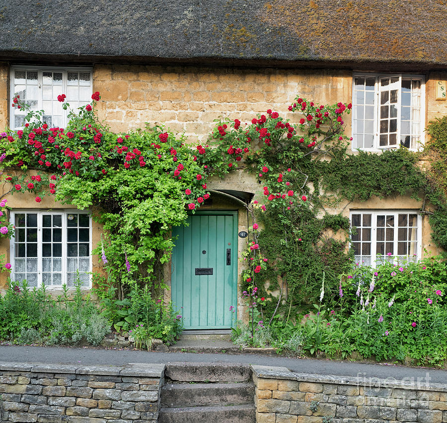 Cotswold Cottage With Red Roses Photograph By Tim Gainey
