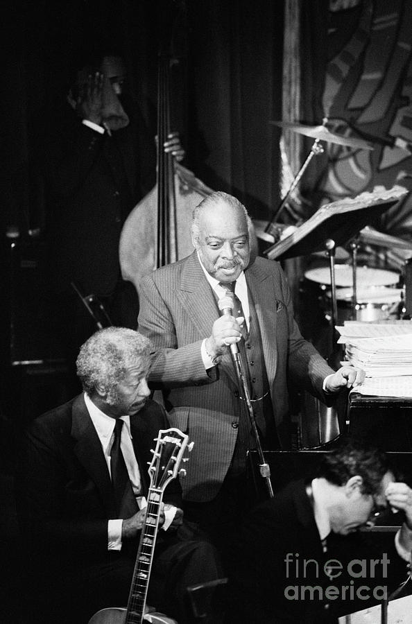 Count Basie On Stage Photograph by Bettmann