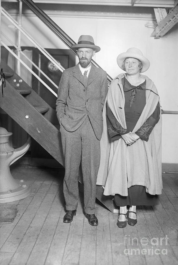 Couple As They Sailed For Europe Photograph by Bettmann