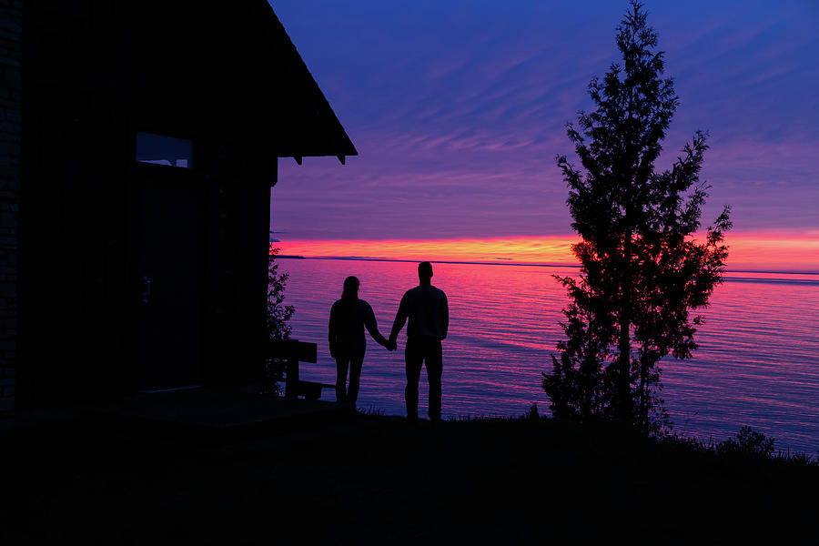 Couple at Sunset Photograph by Paul Schultz