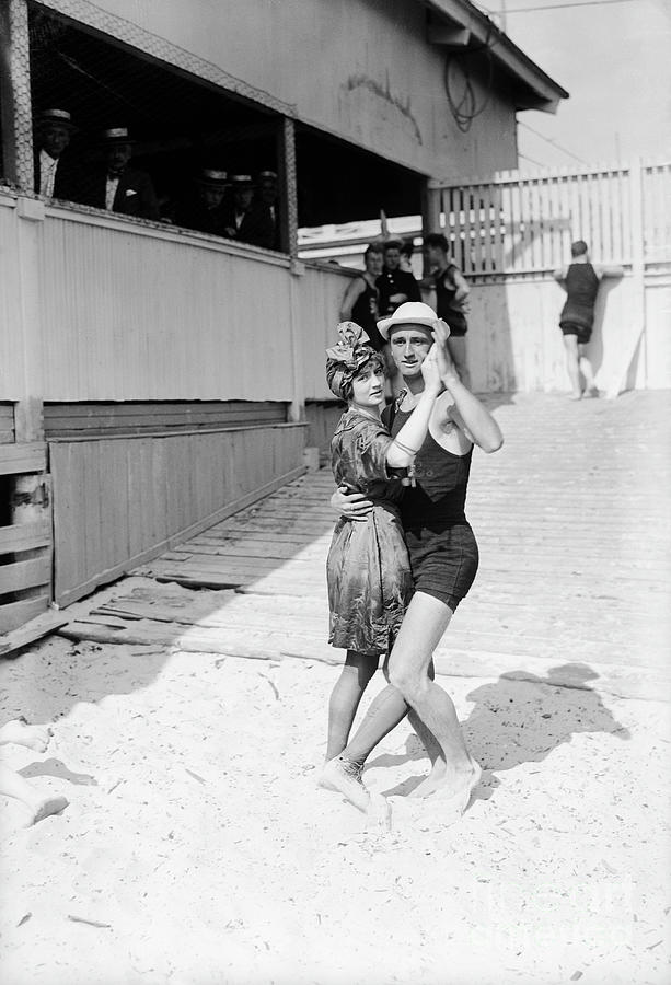 Couple Dancing On Beach By Bettmann