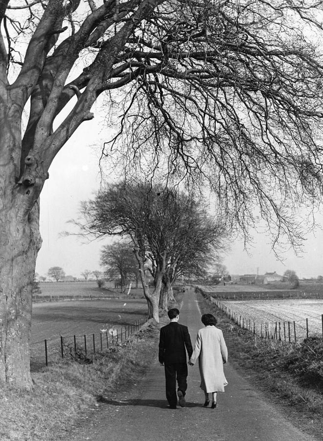 Courting Couple Photograph by Charles Hewitt