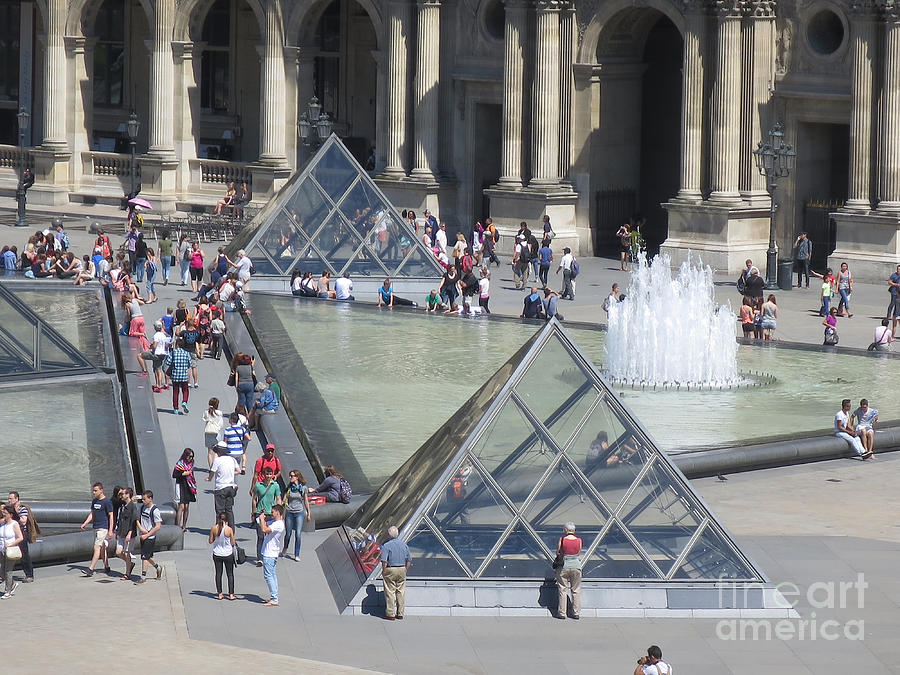 Courtyard - Musee du Louvre Photograph by Ann Horn