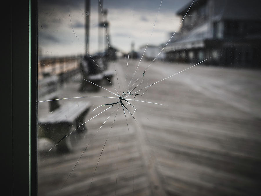 crack by Steve Stanger crack by Steve Stanger